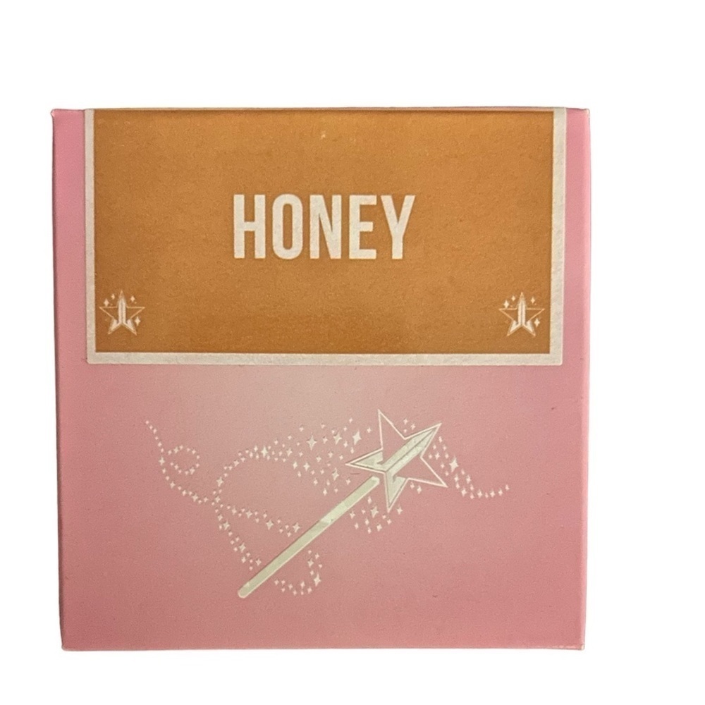 JEFFREE STAT MAGIC STAR SETTING POWDER~🍯 Honey